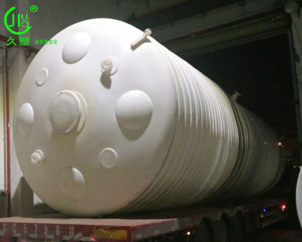 久佳防腐每一臺PE儲罐，都是用心專業(yè)之作！